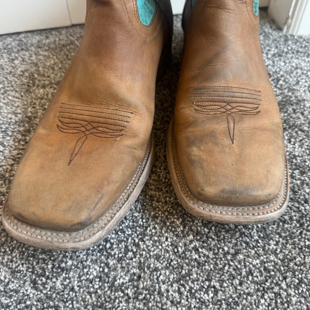 Circle G Women's Honey/ Turquoise Inlay Embroidery Square Toe Boots Size 10 - Picture 2 of 10
